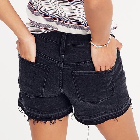 Madewell High-Rise Denim Shorts in Clint Wash - Picture 2 of 5